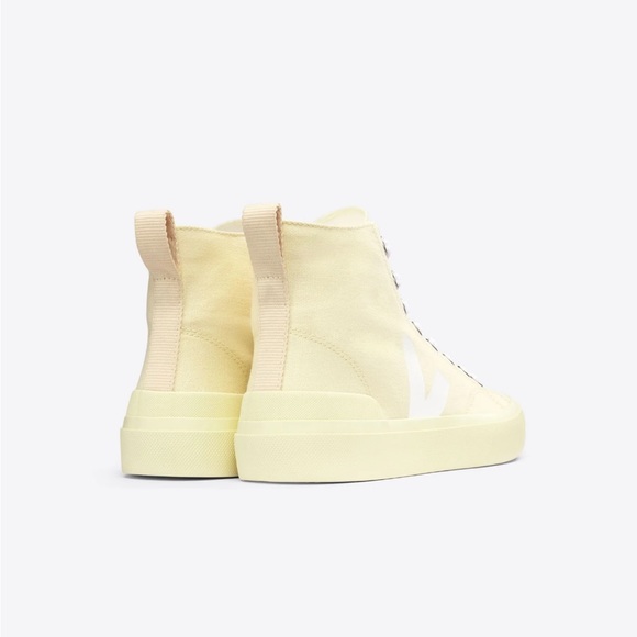 BNIB Veja Watta II Canvas in Butter size 41 - Picture 3 of 4